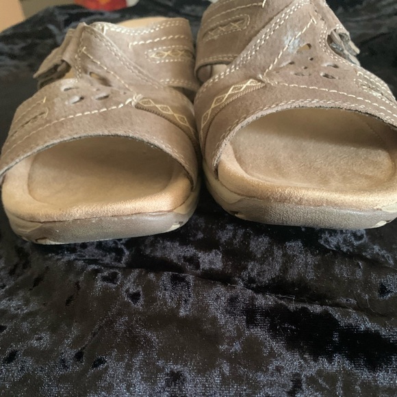 Earth Origins Sizzle Slide NWT - Picture 3 of 8